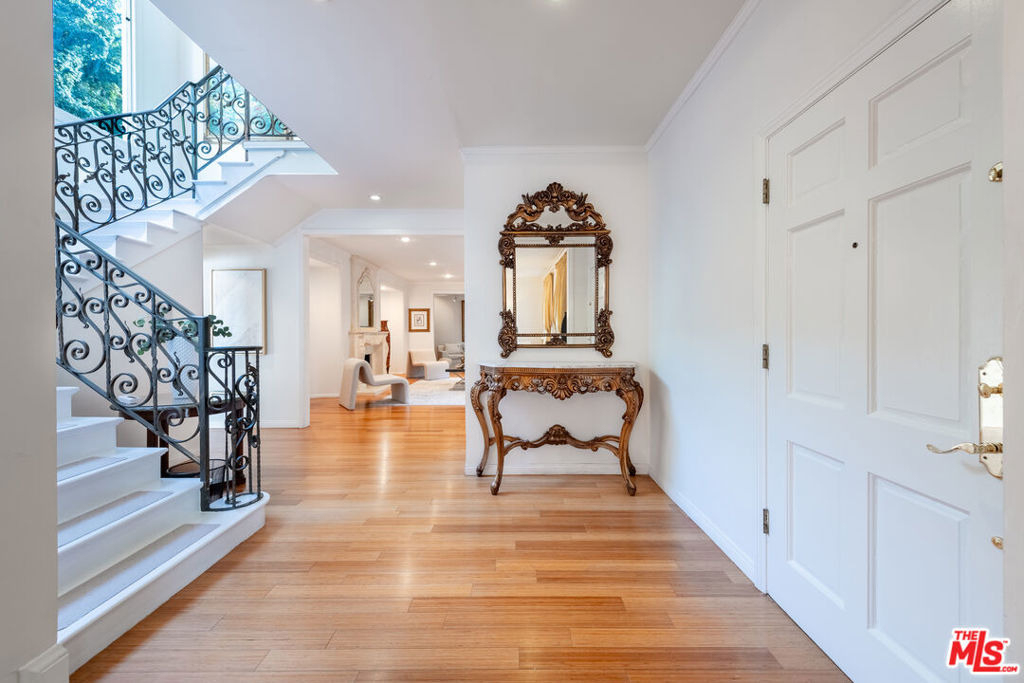 1148 Coldwater Canyon Drive - Photo 5