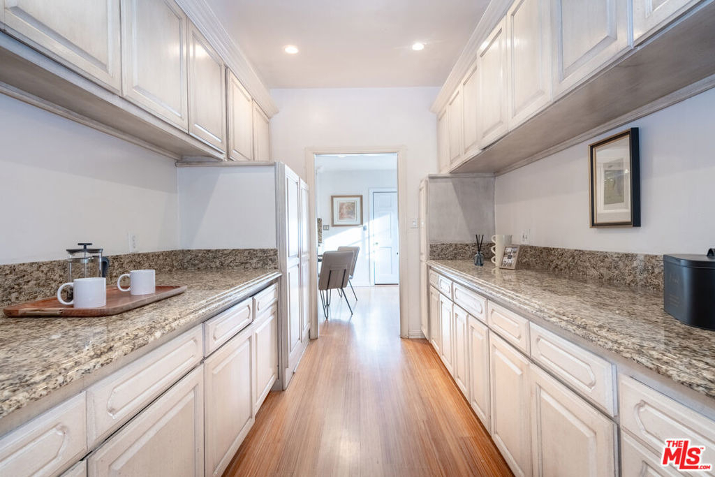 1148 Coldwater Canyon Drive - Photo 11