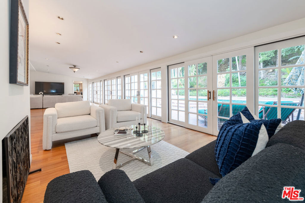 1148 Coldwater Canyon Drive - Photo 18