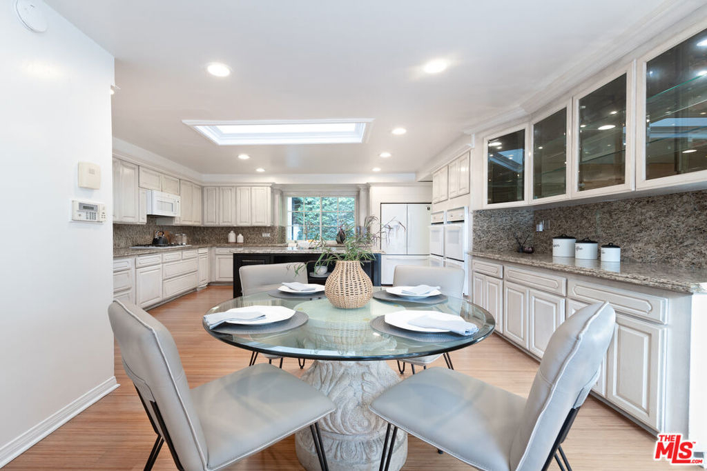 1148 Coldwater Canyon Drive - Photo 16