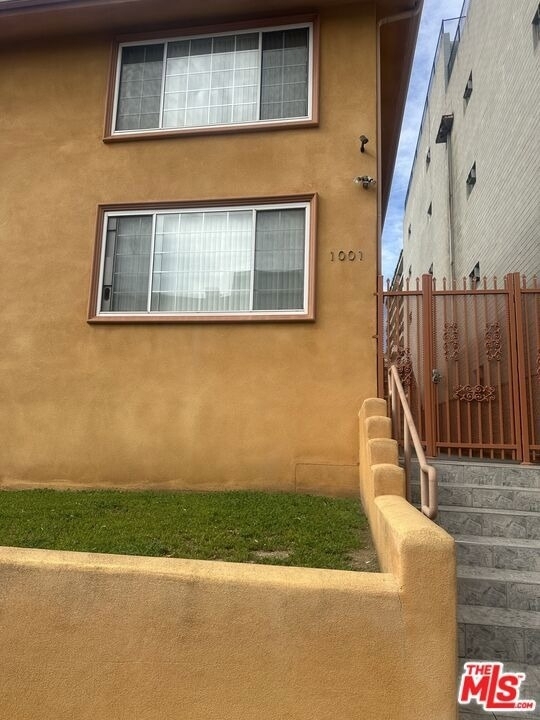 1001 Hammond Street - Photo 7