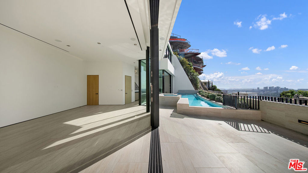 8765 Hollywood - Photo 26
