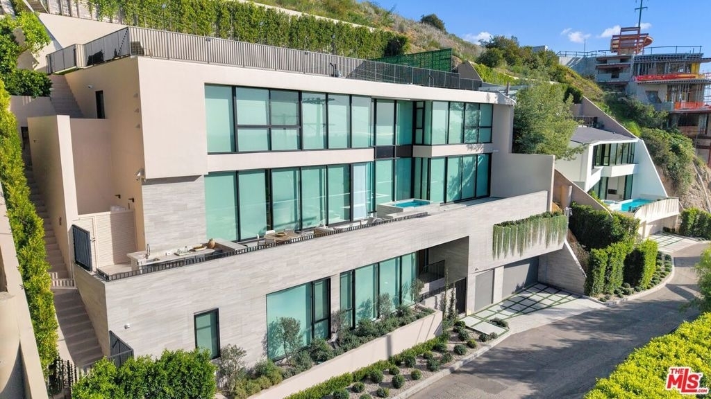 8765 Hollywood - Photo 71