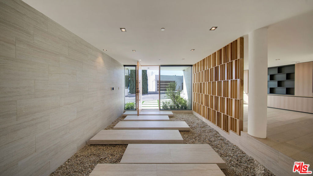 8765 Hollywood - Photo 11