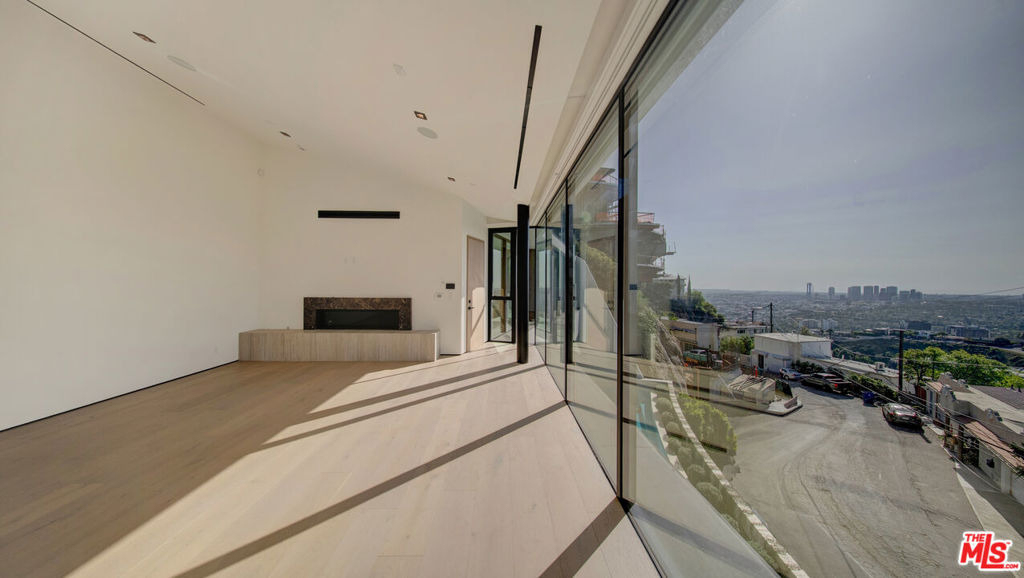 8765 Hollywood - Photo 51