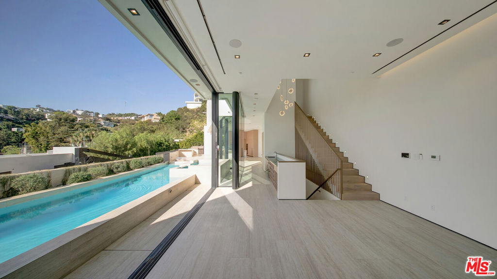 8765 Hollywood - Photo 38