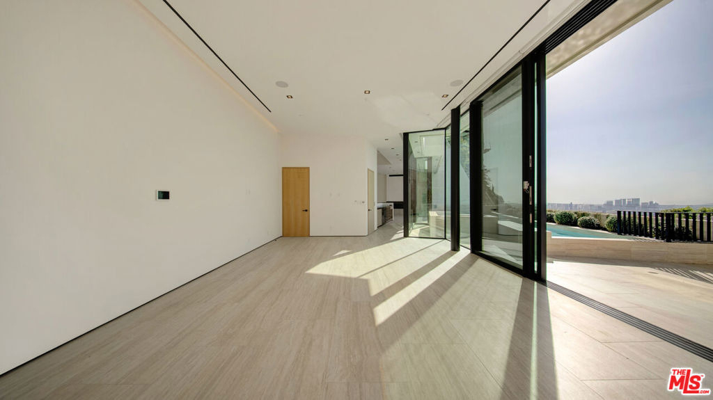8765 Hollywood - Photo 31