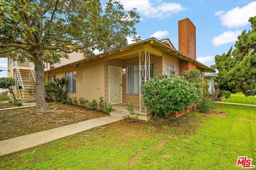 2224 W Imperial Highway - Photo 0