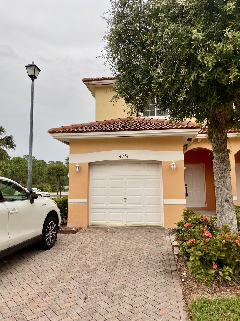 4987 Se Mariner Garden Circle - Photo 16