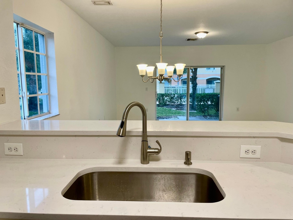 4987 Se Mariner Garden Circle - Photo 6