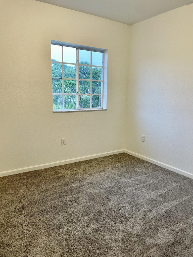 4987 Se Mariner Garden Circle - Photo 12