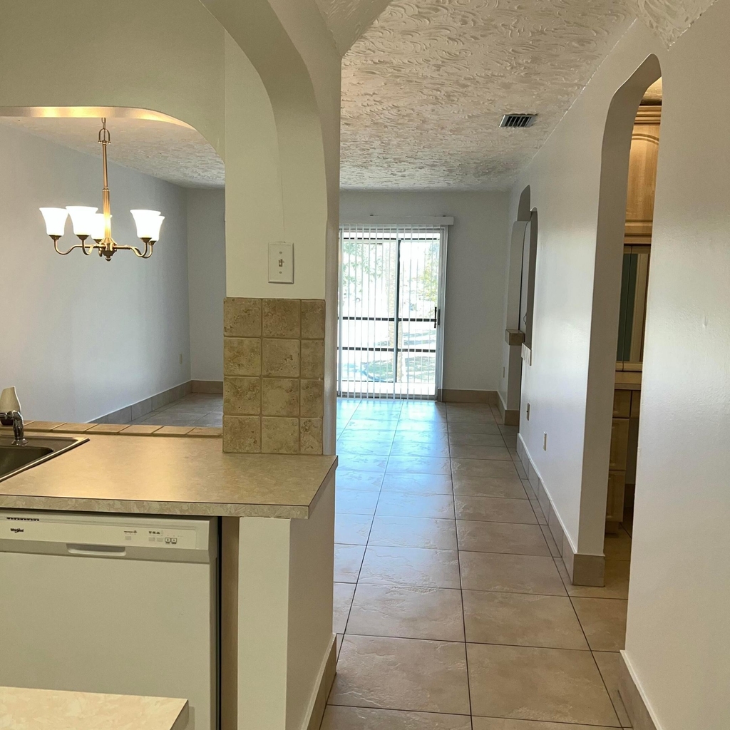 2302 Sunrise - Photo 29