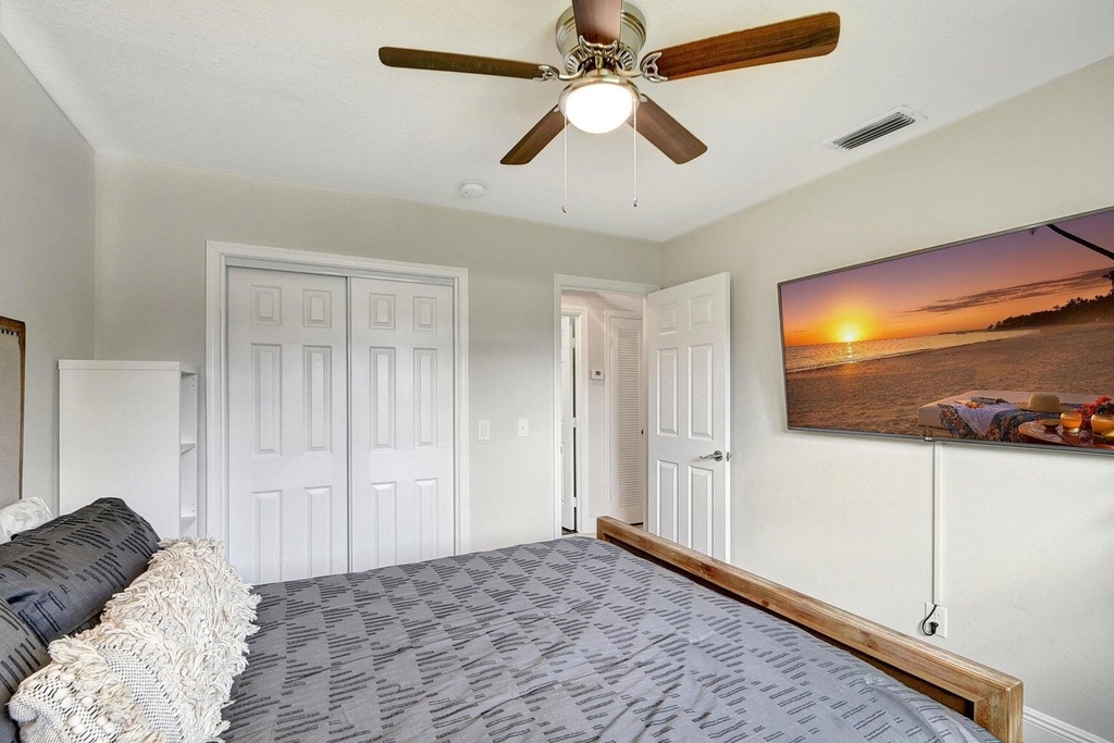 702 Grove Street - Photo 22