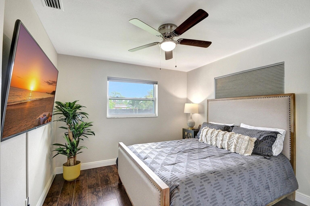 702 Grove Street - Photo 21