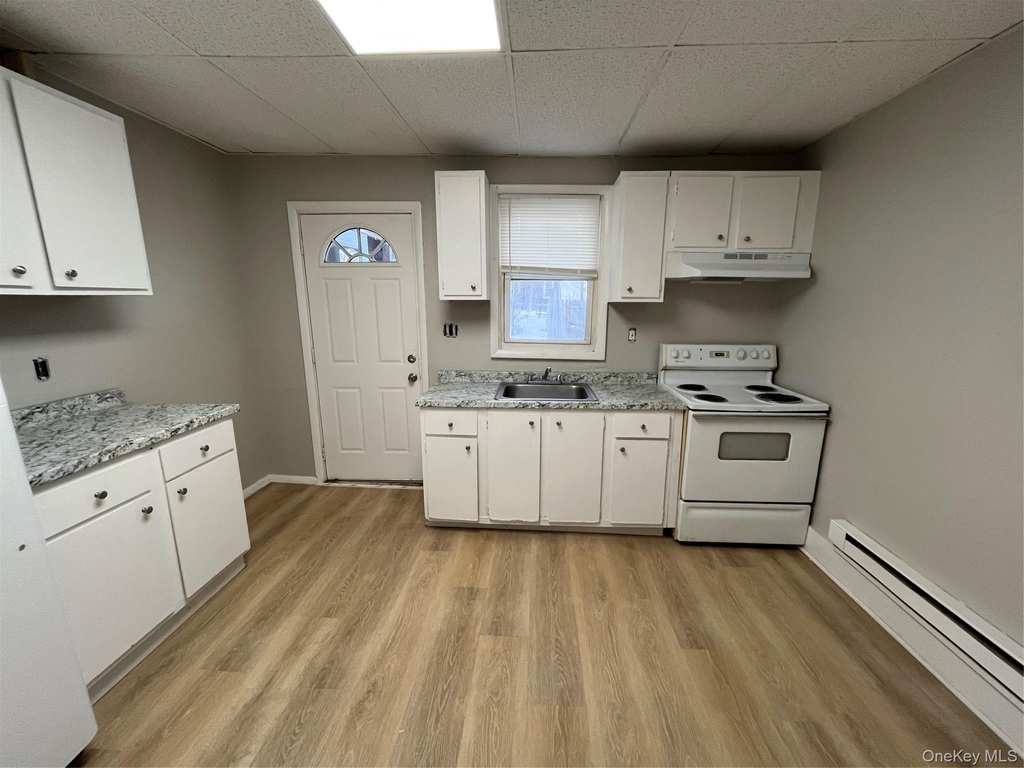 201 Main Street - Photo 1