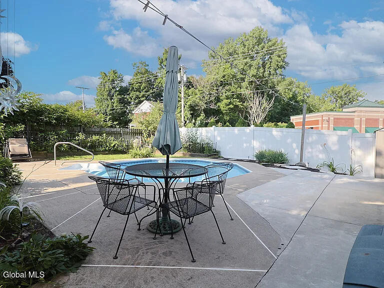218 Washington Street - Photo 6