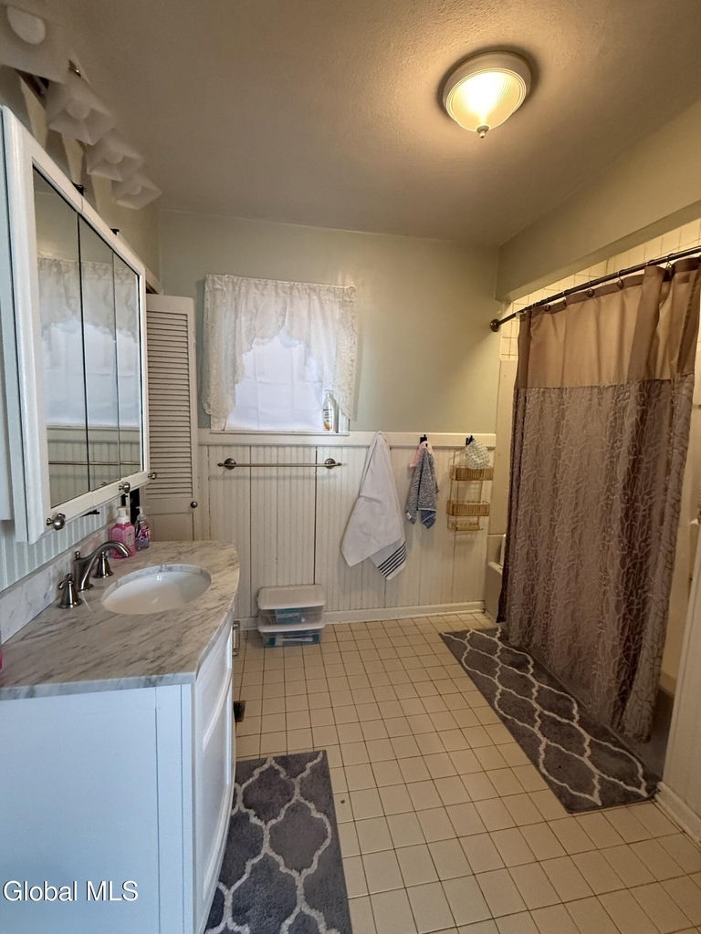 120 Van Dam Street - Photo 8