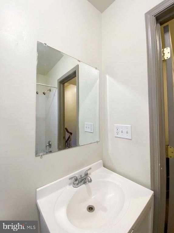 2037 N Carlisle Street - Photo 9