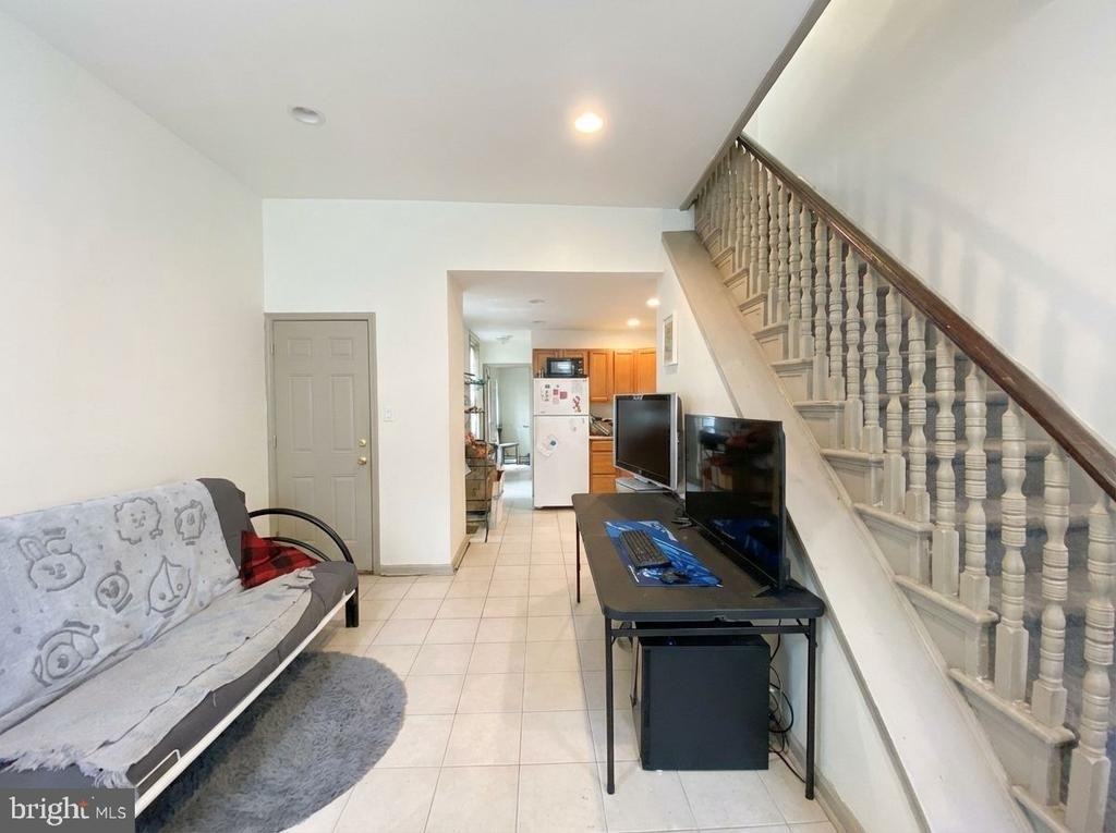 2037 N Carlisle Street - Photo 6
