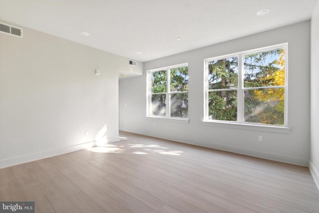 5521 Wayne Avenue - Photo 1