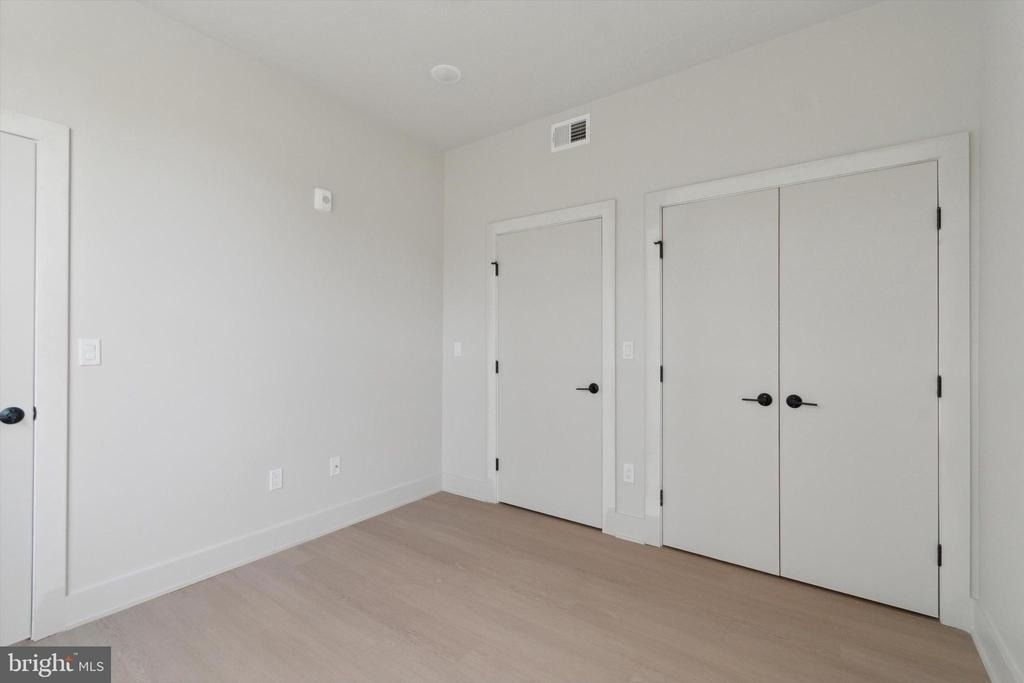 5521 Wayne Avenue - Photo 6