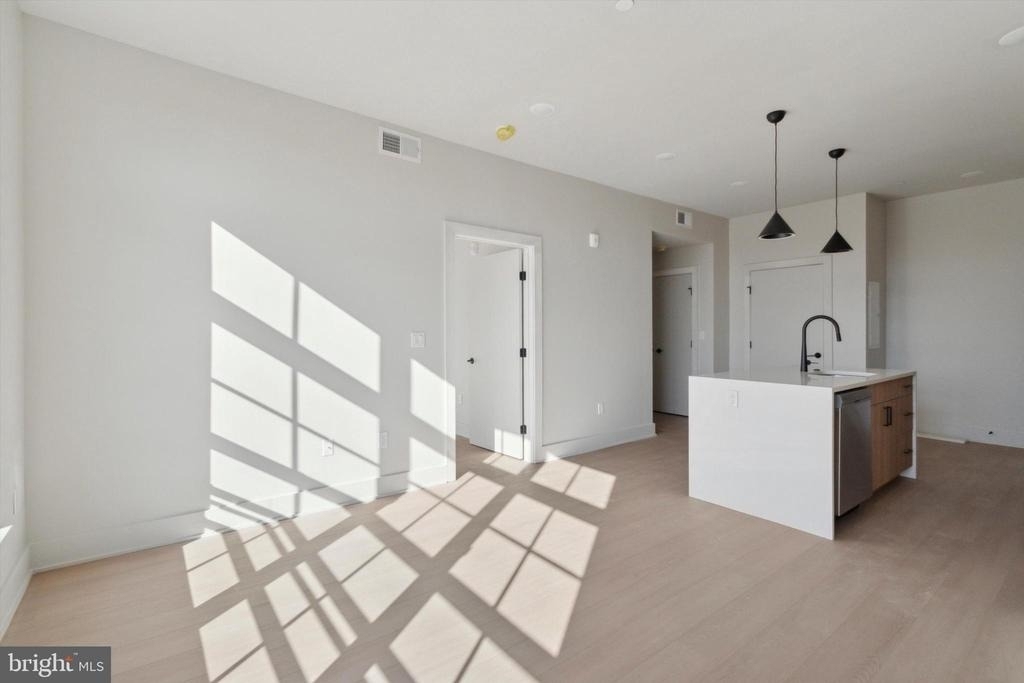5521 Wayne Avenue - Photo 9
