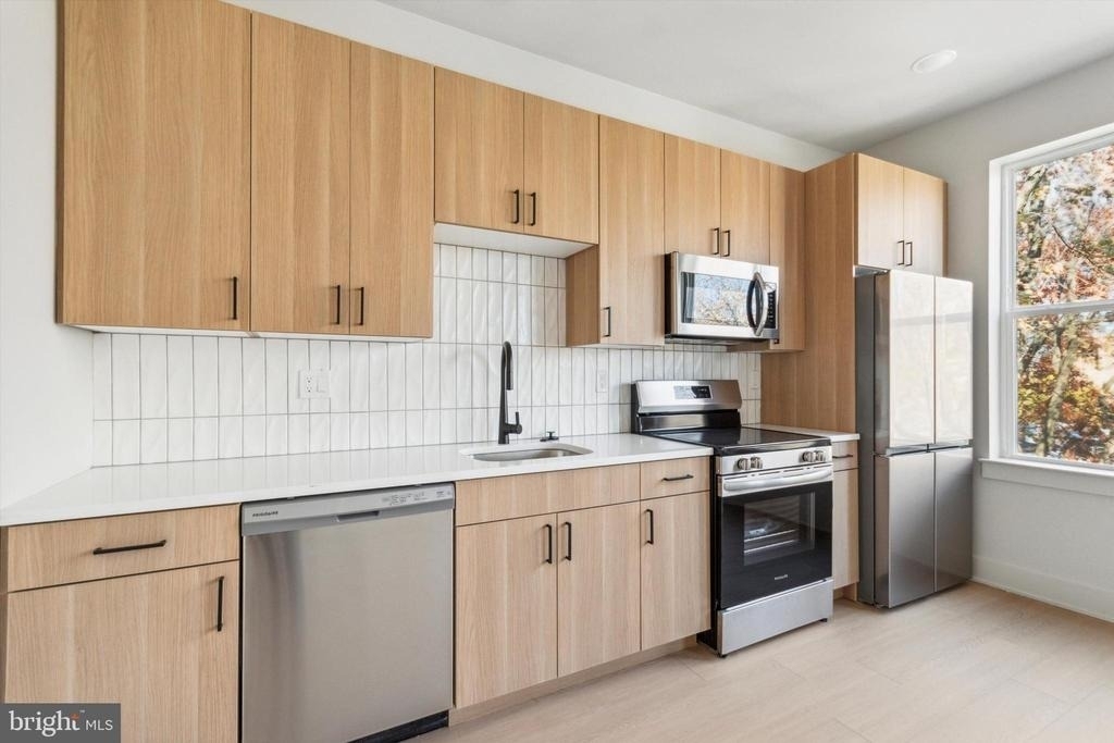 5521 Wayne Avenue - Photo 7