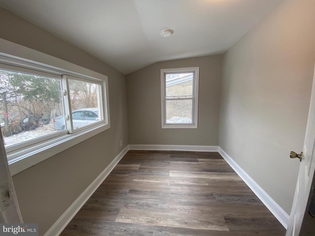 220 Pearl Street - Photo 8