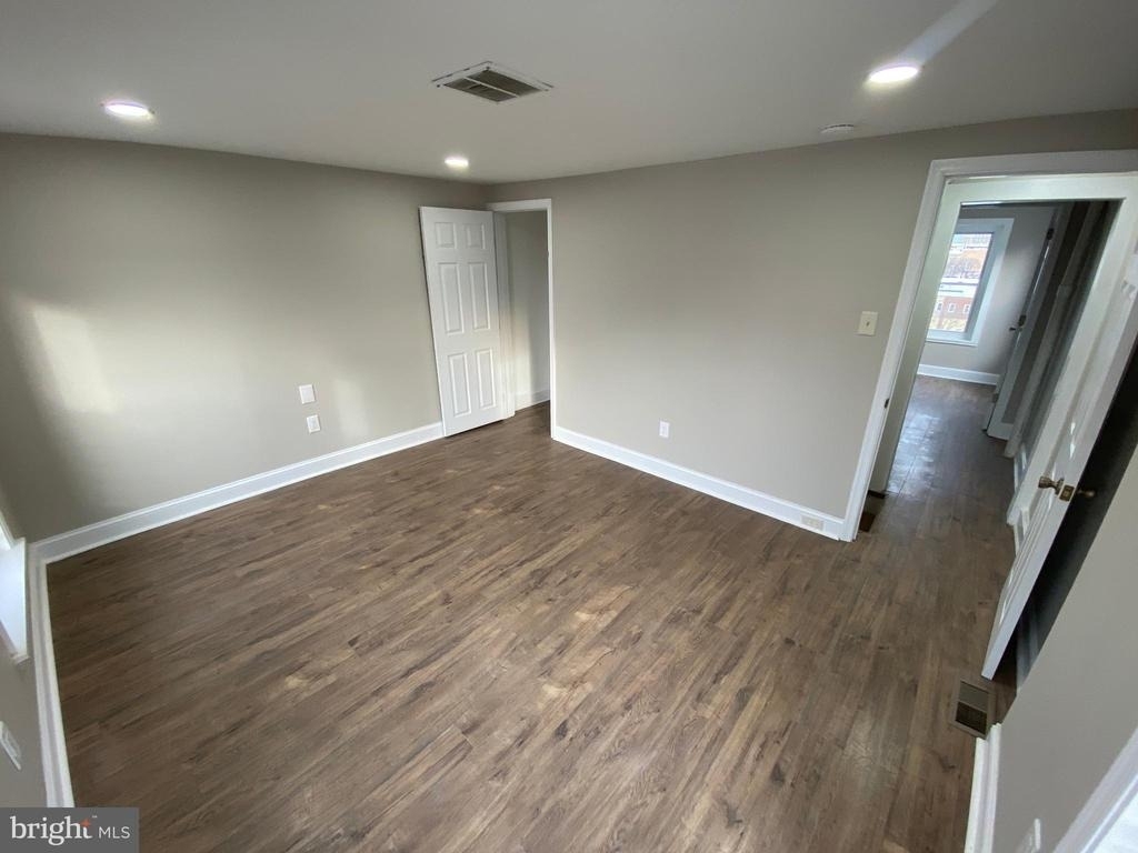 220 Pearl Street - Photo 17