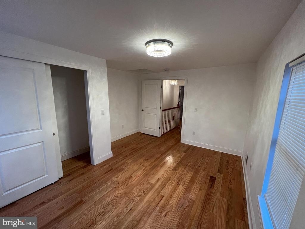 220 Lakeview Avenue - Photo 5