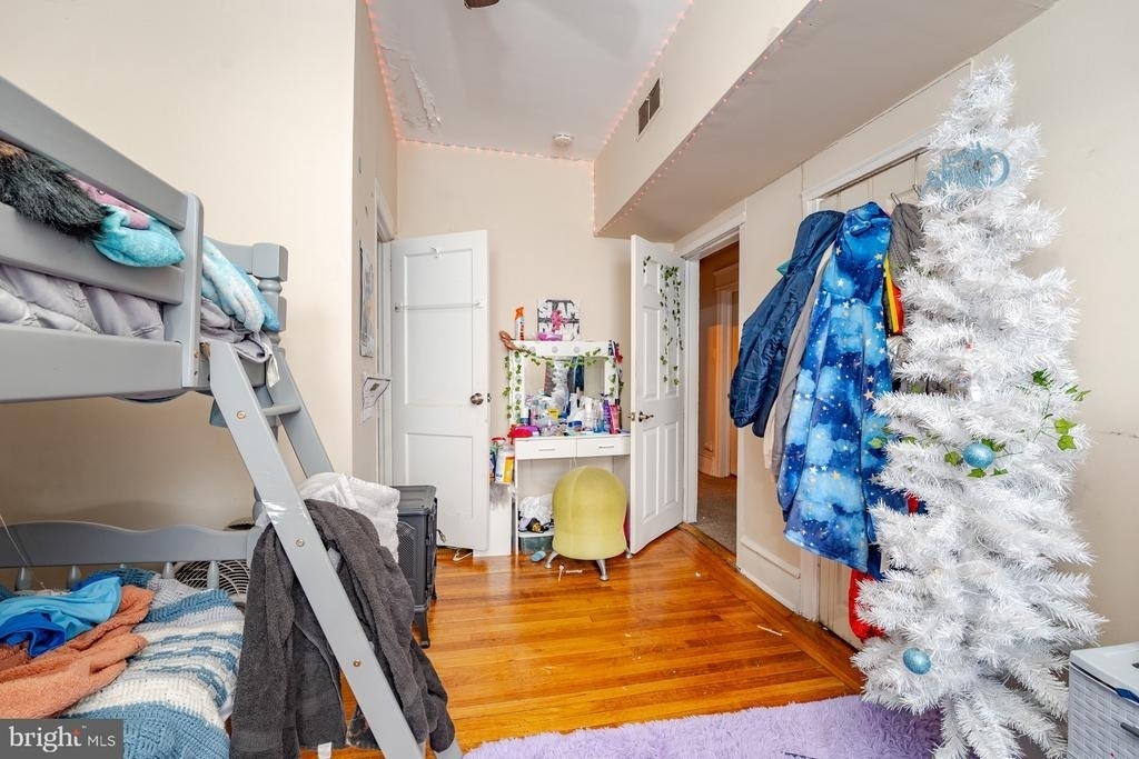 3809 Ventnor Avenue - Photo 10