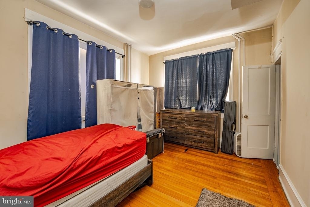 3809 Ventnor Avenue - Photo 8