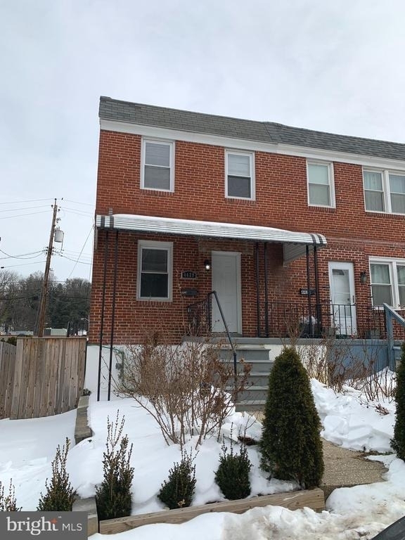 4429 Newport Avenue - Photo 0