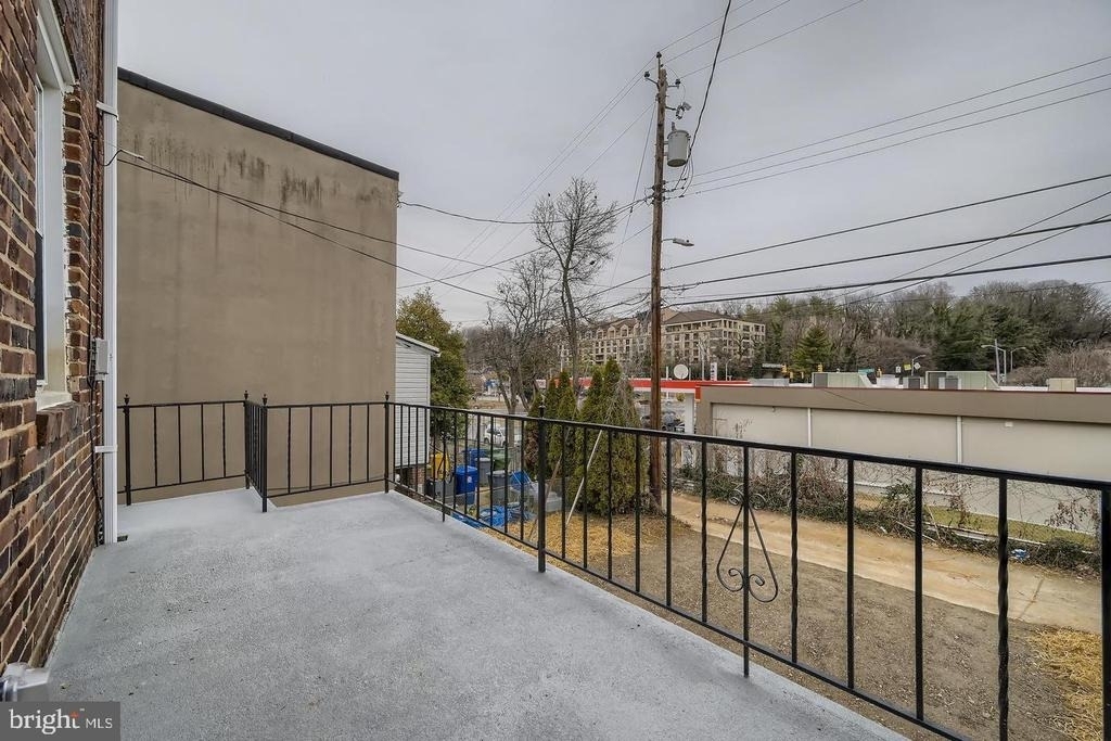 4429 Newport Avenue - Photo 27