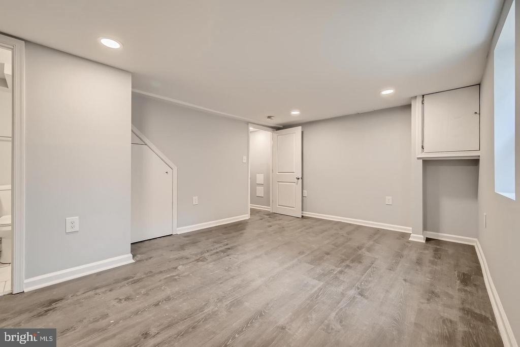 4429 Newport Avenue - Photo 22