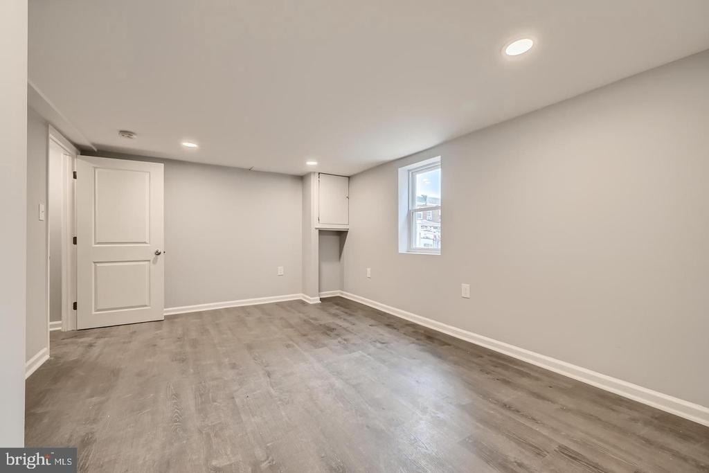 4429 Newport Avenue - Photo 21