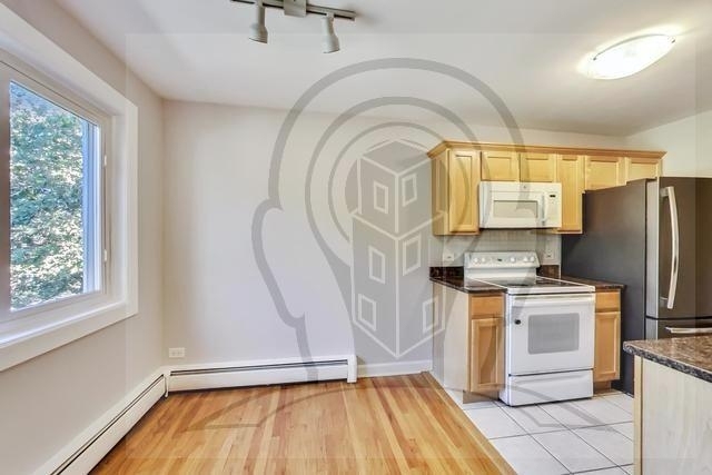822 Seward Street - Photo 12