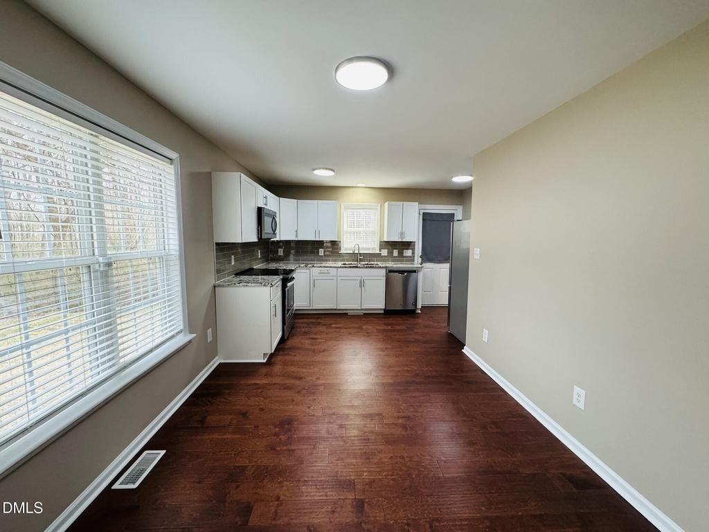6904 Fox Haven Place - Photo 4
