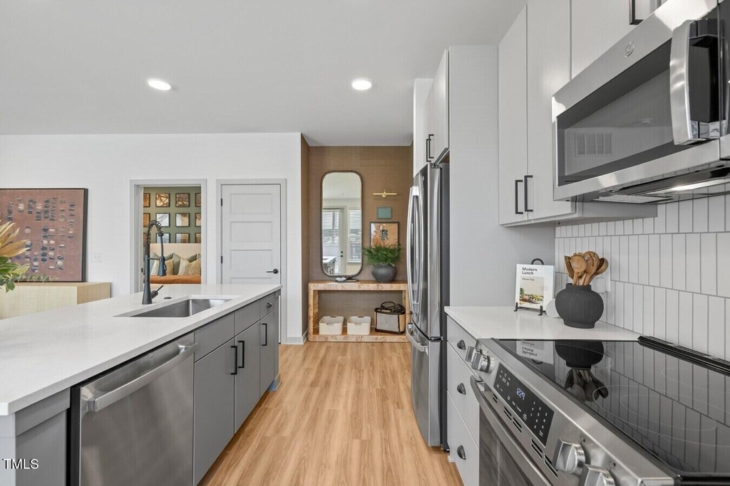 3901 Capital Hills Drive - Photo 29