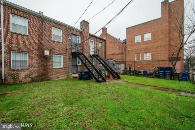 1739 Gales Place Ne - Photo 3