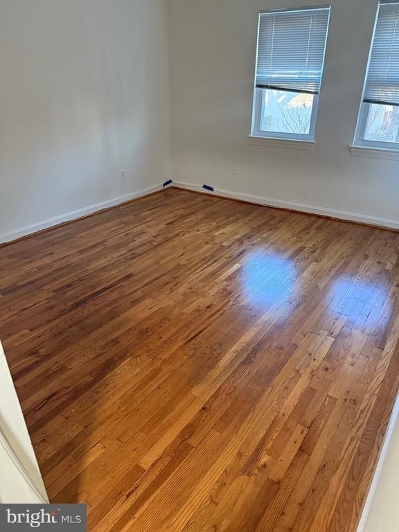 1739 Gales Place Ne - Photo 1
