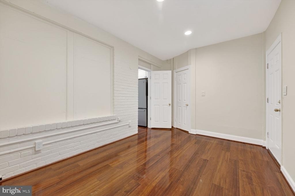 1618 18th Street Se - Photo 19
