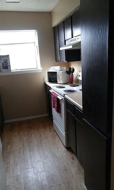 2011 West Loop - Photo 4