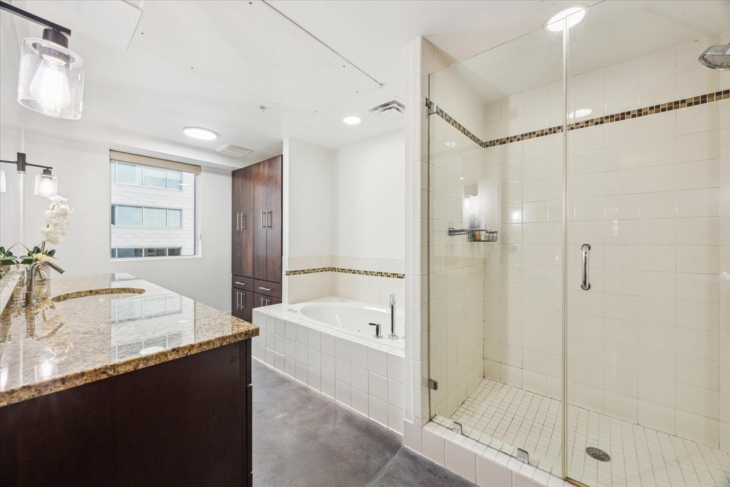 800 Brazos St - Photo 8