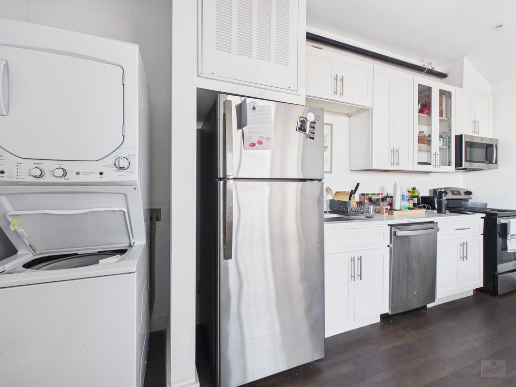 1010 W 26th St - Photo 3