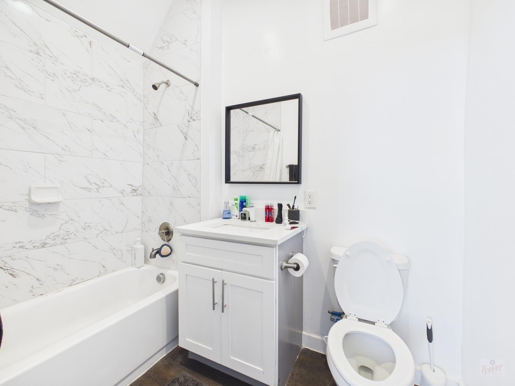 1010 W 26th St - Photo 7