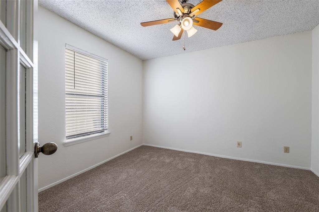 3506 Speedway - Photo 9