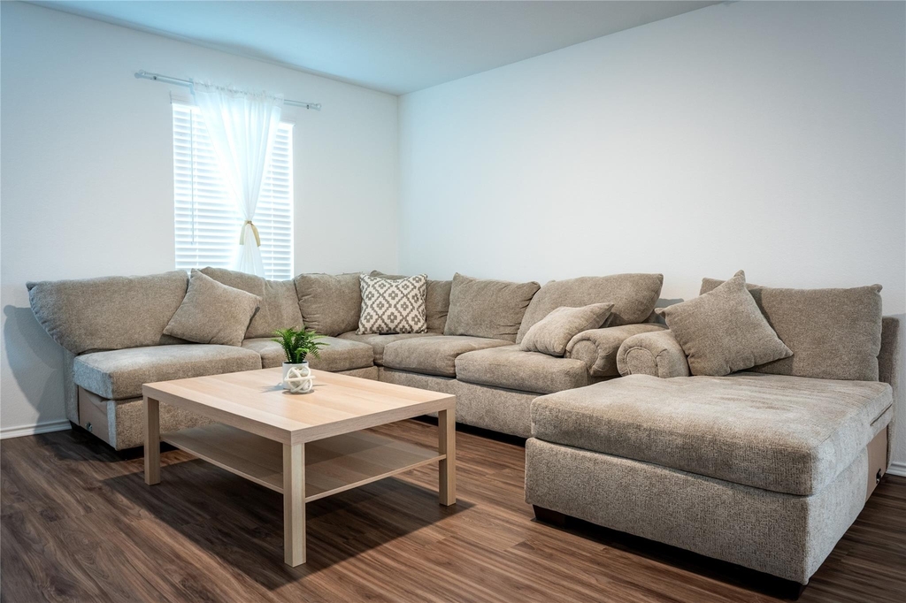 406 Halfmoon Dr - Photo 8