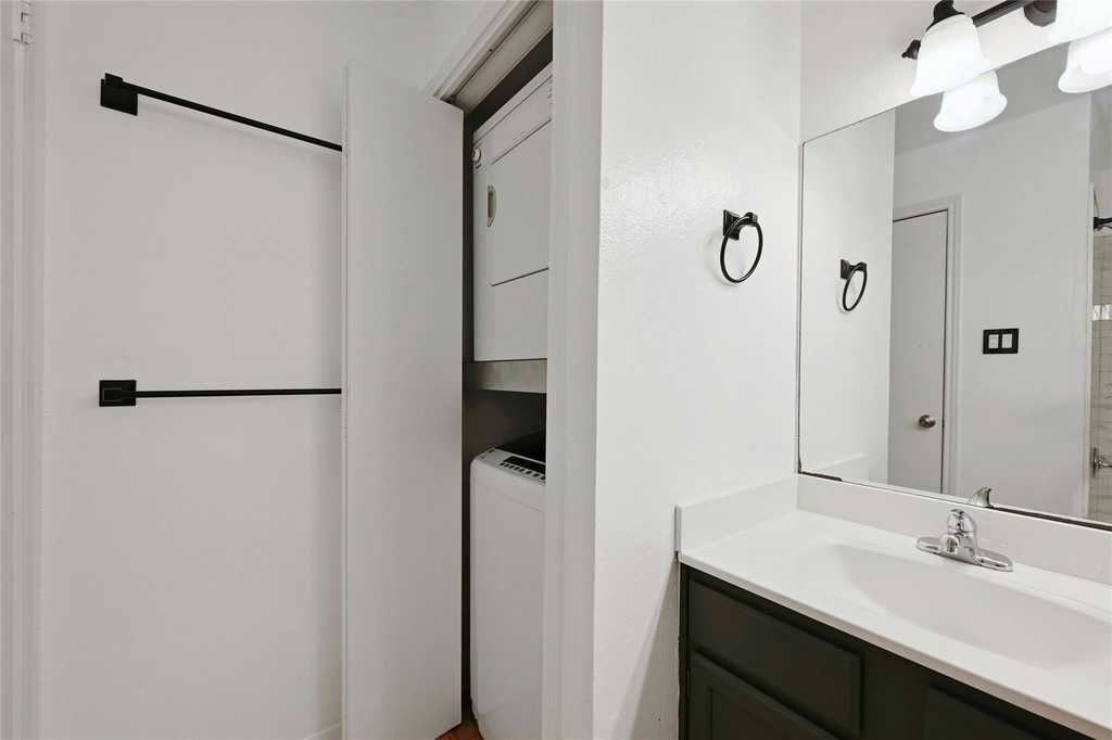 2450 Wickersham Ln - Photo 17