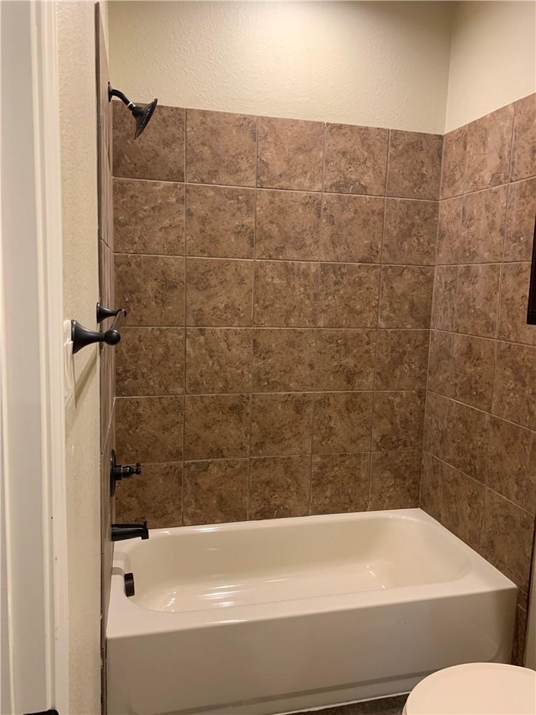 379 Joanne Loop - Photo 24